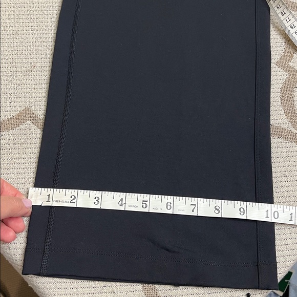 Lululemon Take It Easy Pant (31"), black, size 4, MSRP $108 - Picture 12 of 15